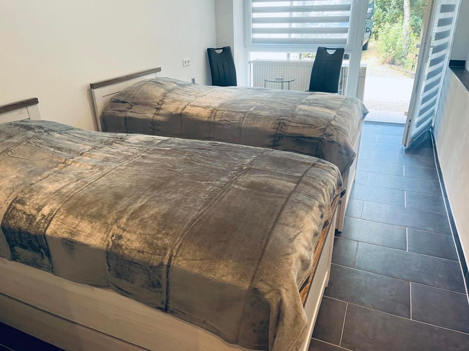 Waldstadt Homes, イーザーローン エクステリア 写真