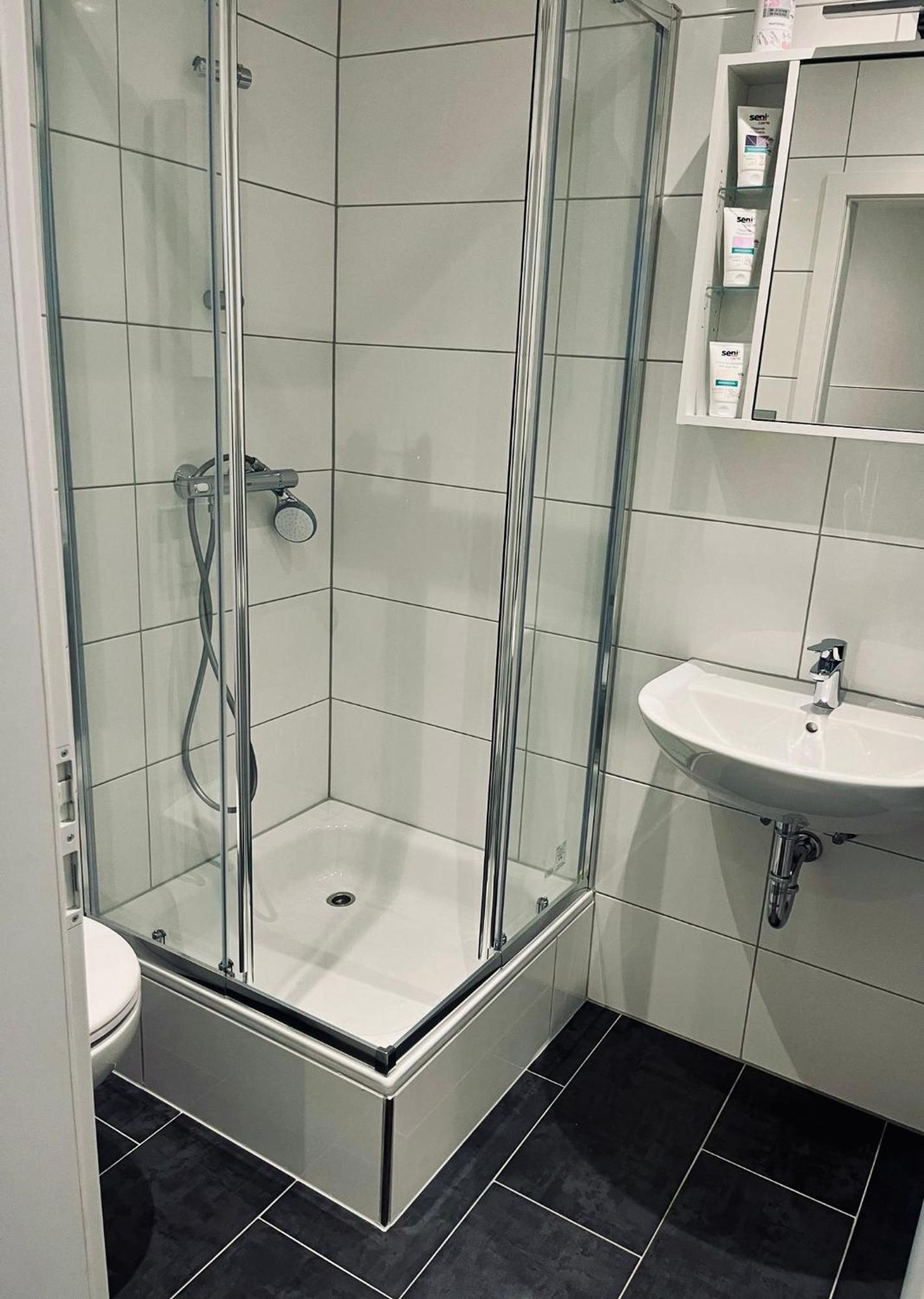 Waldstadt Homes, イーザーローン エクステリア 写真