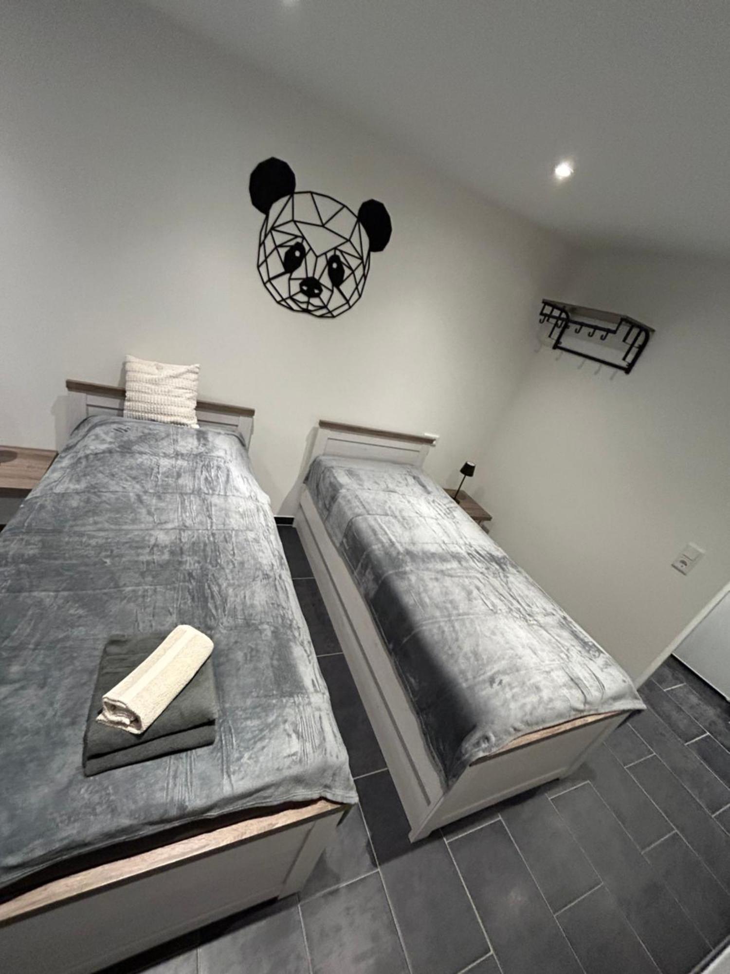 Waldstadt Homes, イーザーローン エクステリア 写真