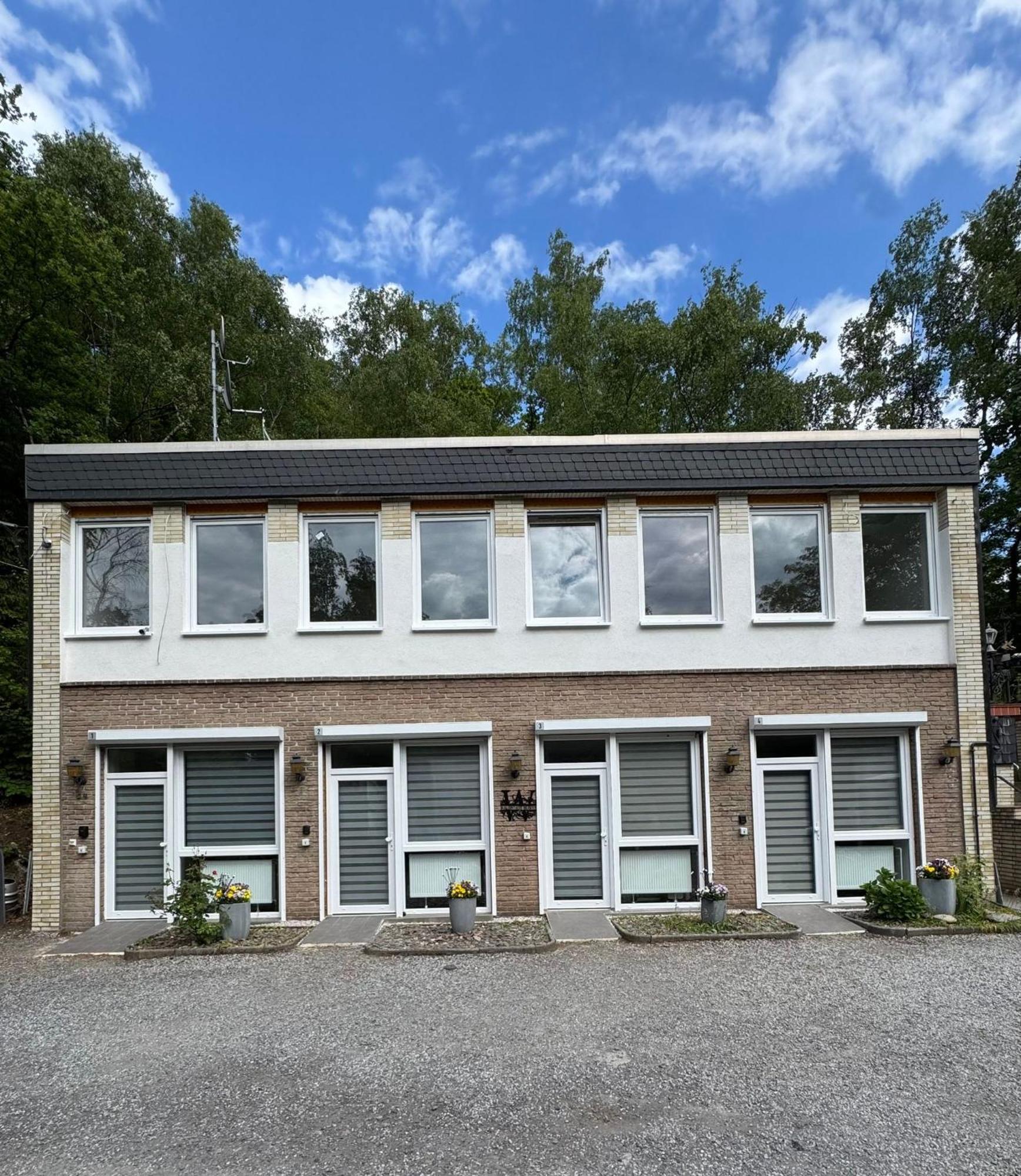 Waldstadt Homes, イーザーローン エクステリア 写真